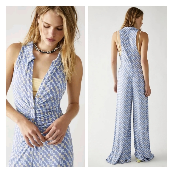 - Free people Shayla Halter Jumpsuit. A-45 - Picture 4 of 7